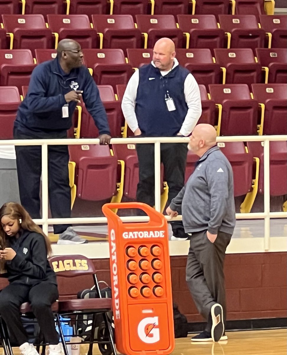 Ready to cheer on Viking basketball in Fairfield! Listen to play by play on bcsBall.com! ⁦<a href="/GCarrabineBryan/">Ginger Carrabine</a>⁩ ⁦<a href="/TomTurbiville/">Tom Turbiville</a>⁩