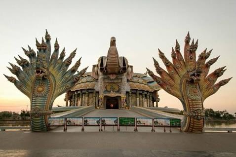 <a href="/historyinmemes/">Historic Vids</a> Elephants are worshipped not only in India but in other countries too.

This majestic temple was  built in the middle of the lake. Welcomed by two huge nagas on both sides.

Wat Ban Rai or “Elephant Temple” is a wonderful Buddhist temple, in Nakhon Ratchasima, Thailand.