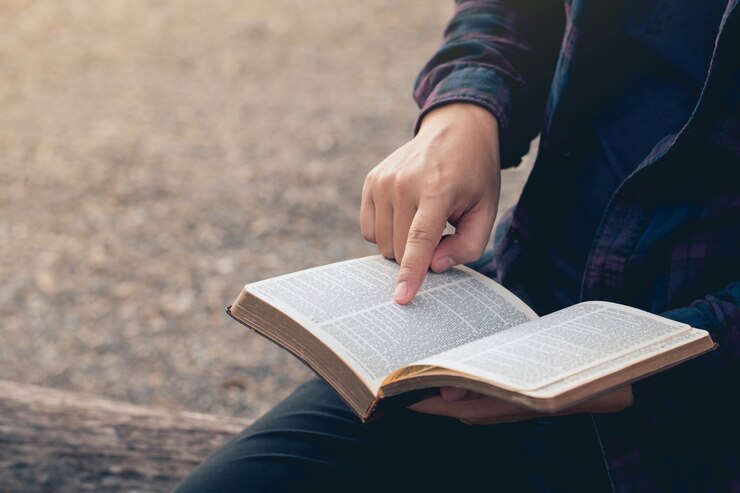 AletheiaWord's tweet photo. "Jesus said to them, "Have you understood all these things?" They said to Him, "Yes, Lord." Then He said to them, "Therefore every scribe instructed concerning the kingdom of heaven is like a householder who brings out of his treasure [things] new and old.""
Matthew 13:51-52 https://t.co/h5QerYE7Xw