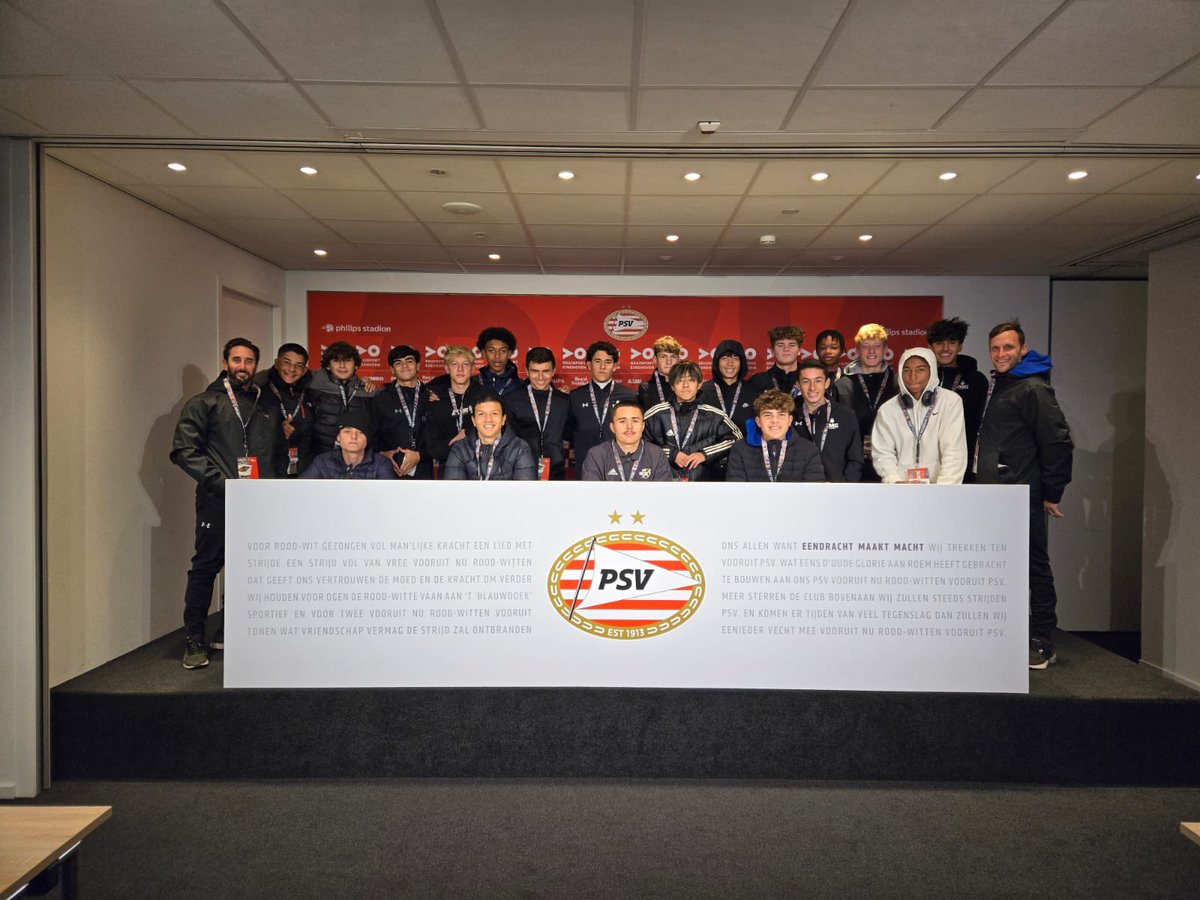 aaronklinger25's tweet photo. Made some memories that will last a lifetime in Eindhoven! Thankful that I got to see what @PSV is all about!!🔥🔥

#travel #international
#soccer #grateful https://t.co/aCBvqz9xrj