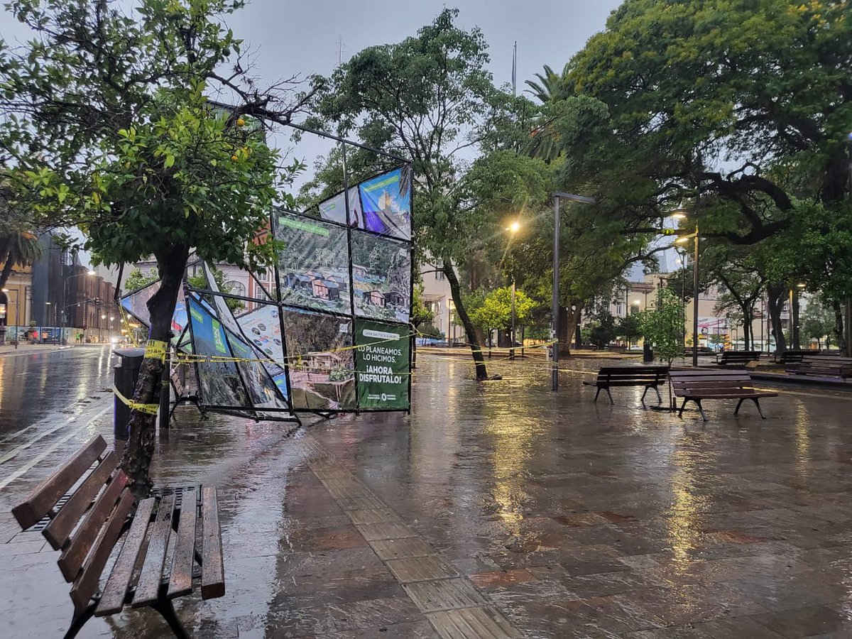 🚨 Comunicado importante 🚨

Debido a las recientes inclemencias climáticas en nuestra provincia, la estructura de la exposición de fotografía en Plaza Independencia se ha visto afectada. Por ese motivo, se estableció una zona de seguridad y se tomaron medidas de emergencia.