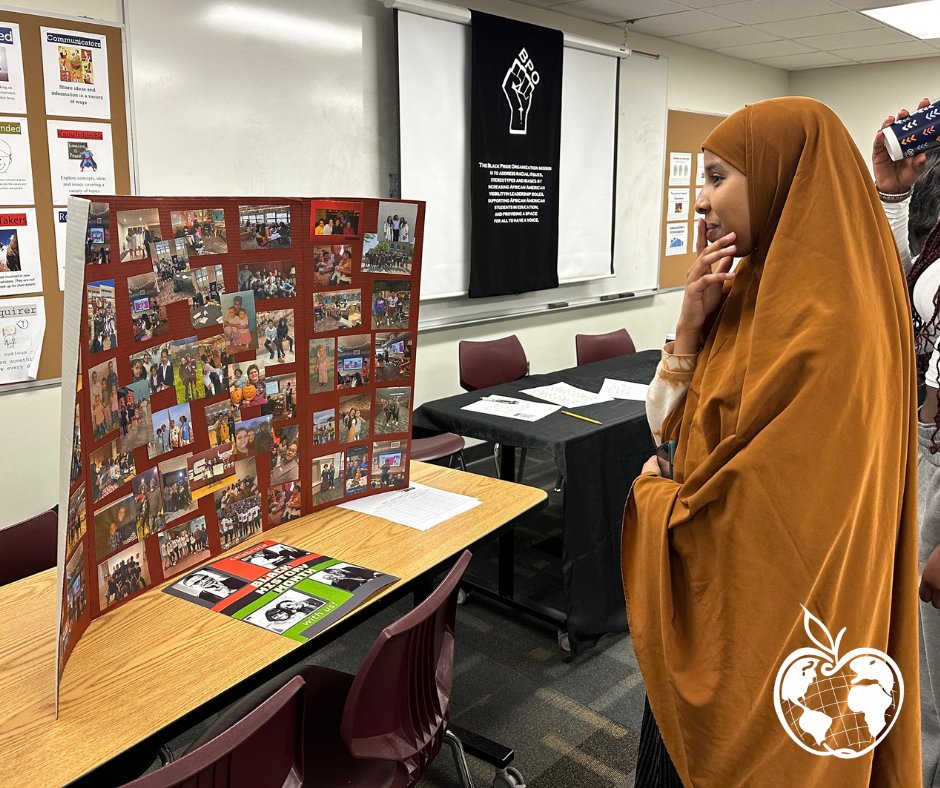 SSPPS6's tweet image. Today is National African American Parent Involvement Day. It’s a day for families, specifically Black families, to be involved in their child’s education. We are thankful for the many families who came to our events to support their student’s education. #PackerPride #NAAPID