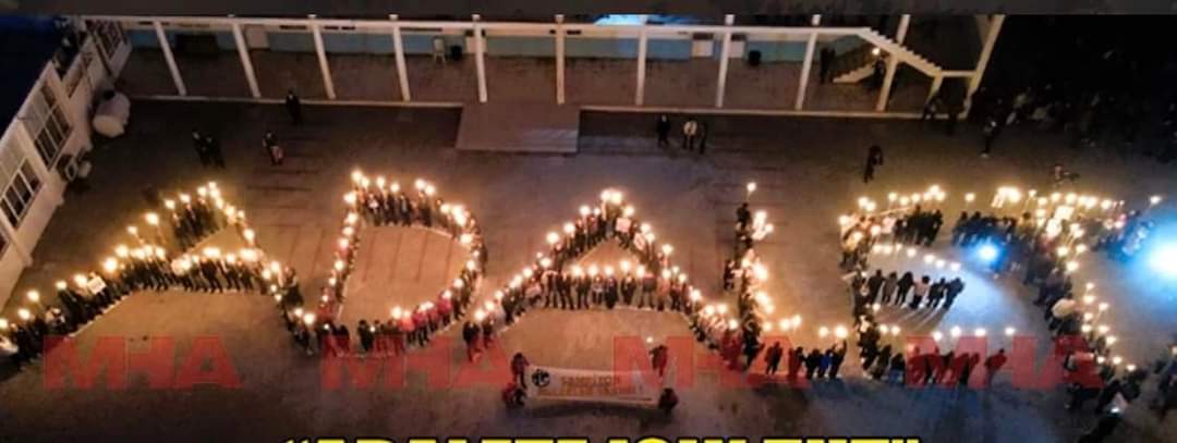 Tarrega_64's tweet photo. #isiasortakdavamız 
#isiasemsaldavaolacak 
#isiaskatillerigünyüzügörmeyin 
#sahilözberkman https://t.co/XtONLwlhUT