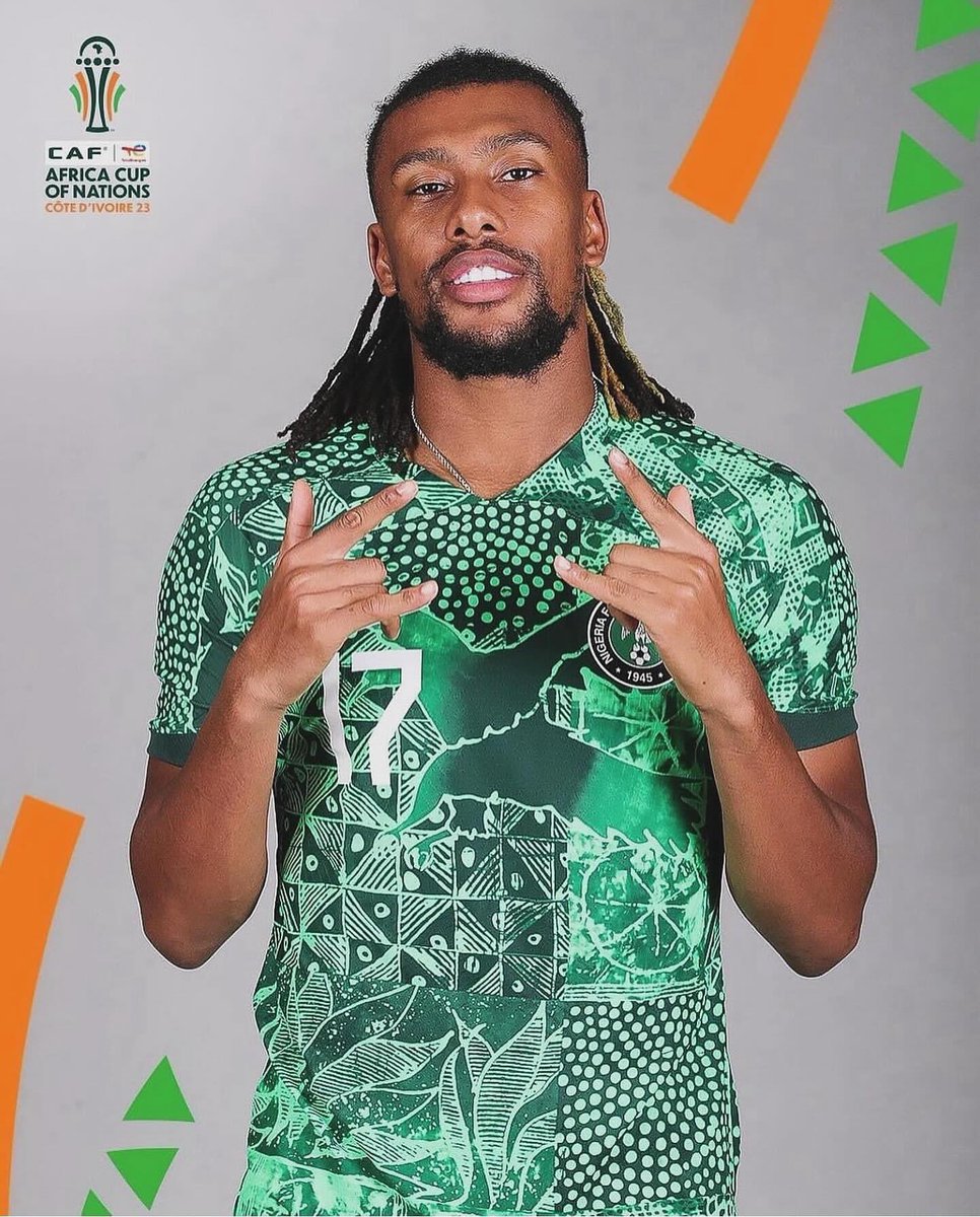DjNonnyRay's tweet photo. @alexiwobi We love you. Don’t mind cyber bullies. @King_Tundeednut you no try. https://t.co/knfTCKmQiV