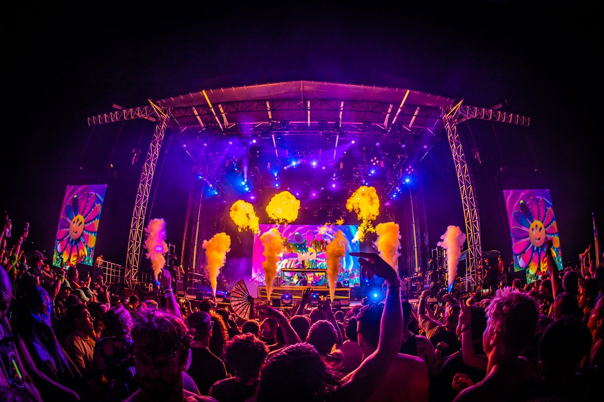 Moments like this coming 🔜

📸 <a href="/alivecoverage/">Alive Coverage</a>