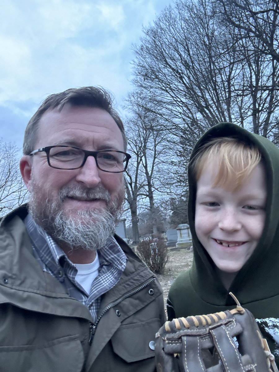 billy1676's tweet photo. @Ethan_Bryan Day 43!!!  Branch is still under the weather but toughed out a game of toss anyway. 

#Catch365 https://t.co/Bg5XxaTQQl