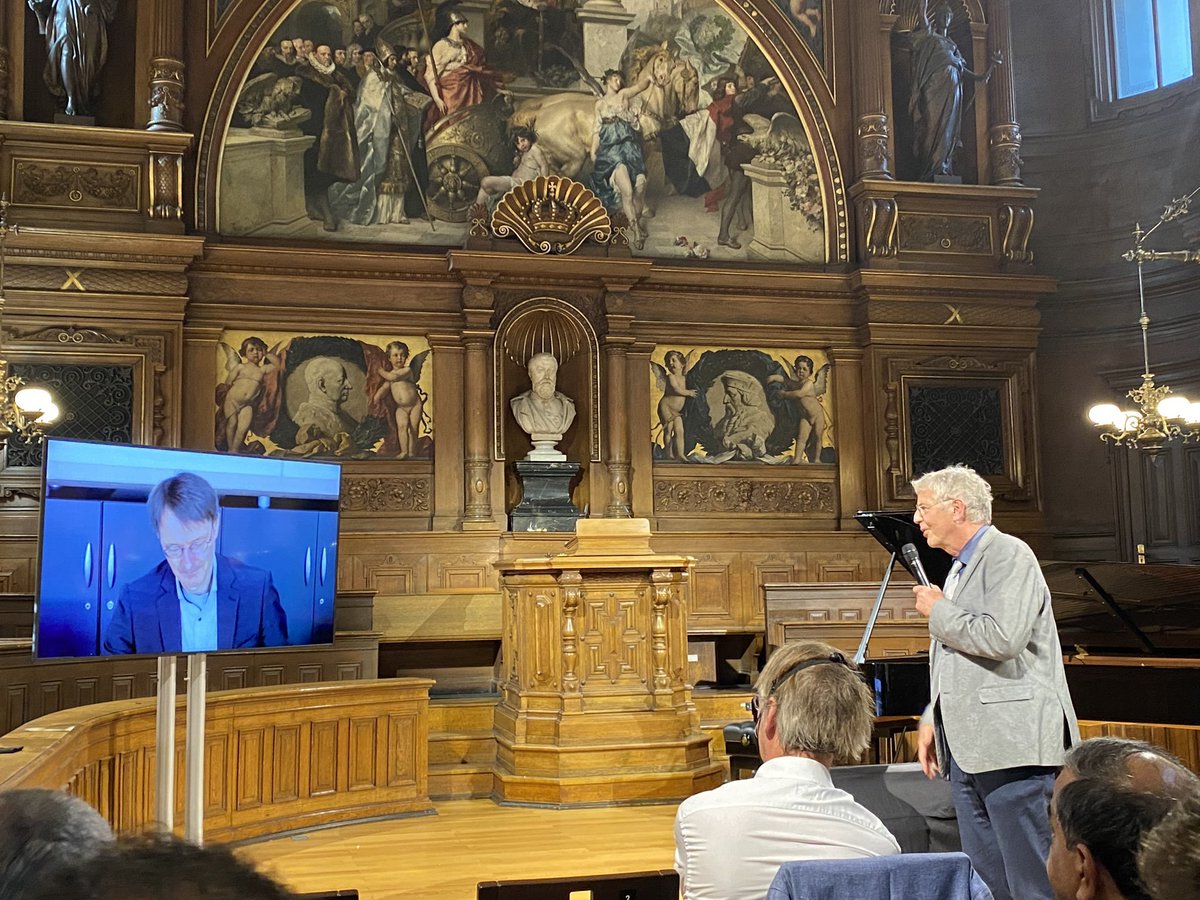 Sad to be leaving @UTSWNews and <a href="/CIC_UTSW/">Clinical Informatics Center at UT Southwestern</a>. But, very excited to be joining <a href="/UniHeidelberg/">Uni Heidelberg</a> for a 3-month guest professorship in 2024 before retiring. I gave a keynote in this room in the past - glad to return.