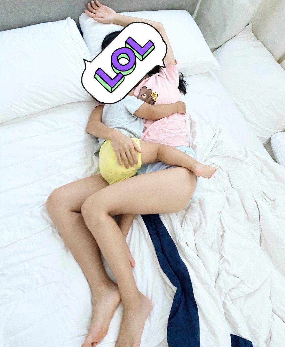 抱著小孩又讓其他男人幹的感覺
不知道是什麼感覺 https://t.co/n4SjI4ETpe