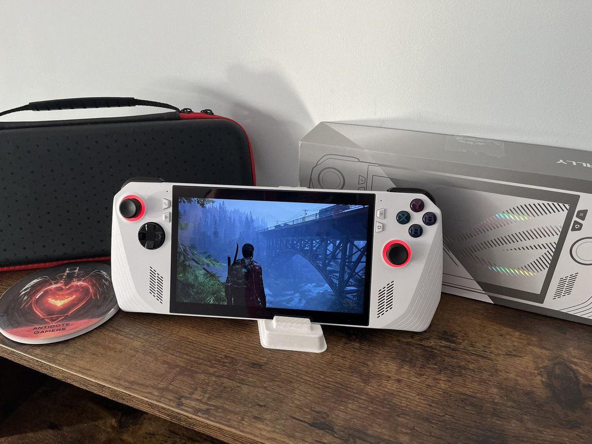 AntidoteGamers's tweet photo. We are giving away a @AsusROGAlly powered by @AMD_UK to help raise
Money for free access softplay for our Norwich @EveningNews community 
To enter https://t.co/2wAP3hsbKl https://t.co/RSh7hhJpyb