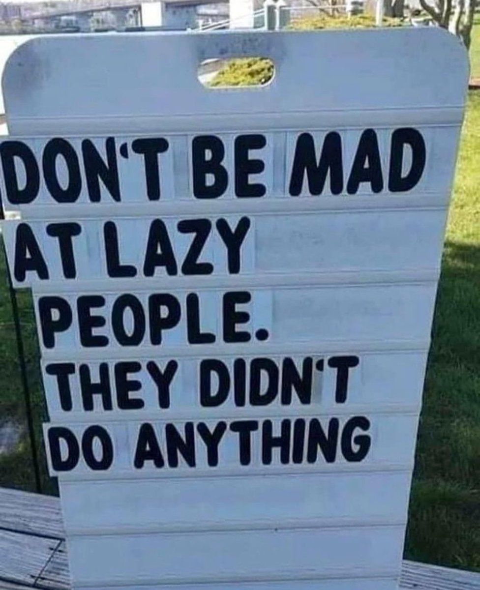 RunwithKat_'s tweet image. 🤣

#run #runner #runcoach #lovetorun #womenrunning