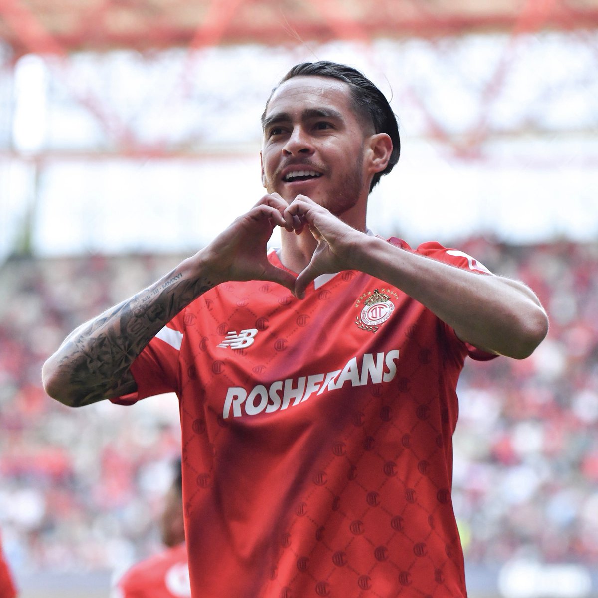 OEscarlata_'s tweet photo. "Yo nunca había estado aquí obviamente, pero desde que llegué es un club pasado de lanza, desde que llegué alv, me enamoré machín, me gustó bastante. 

Es un club de lo más top de México". 

- @jesusanguloo, en su Podcast. https://t.co/nrwGtSQE5L