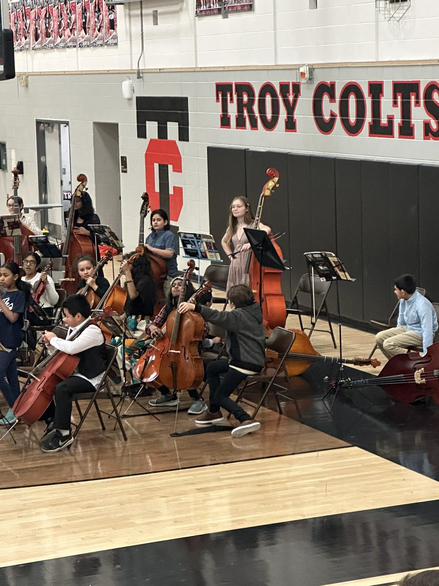 Bahia Basch tweet media