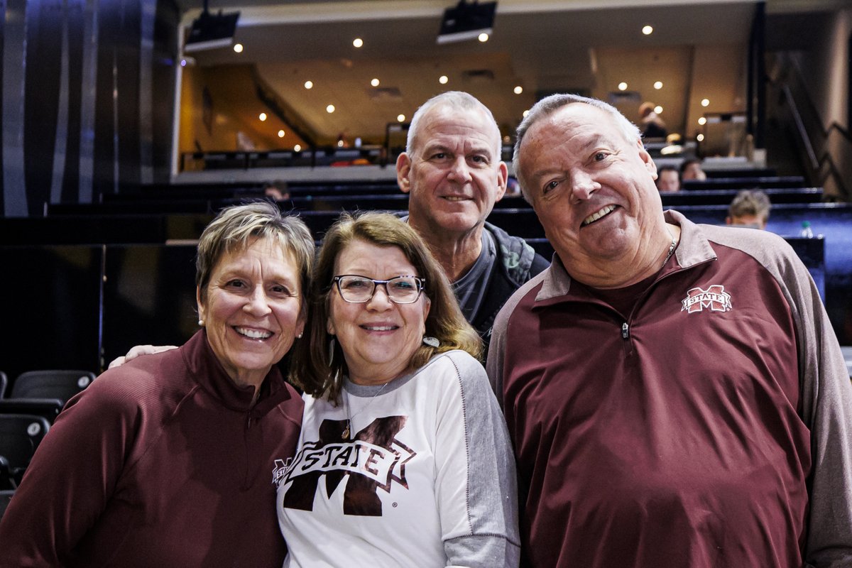 HailStateMBK's tweet photo. Shoutout to our 𝐑𝐨𝐚𝐝 𝐃𝐚𝐰𝐠𝐬! 

No matter where the road takes us, it is always great to see Maroon and White in the stands! 

#HailState🐶 https://t.co/zGvhuSuZ8i