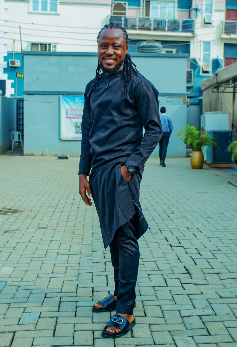 iamdirectortp's tweet image. +1 #iamunstoppable

#HAPPYBIRTHDAY 
#akingisborn