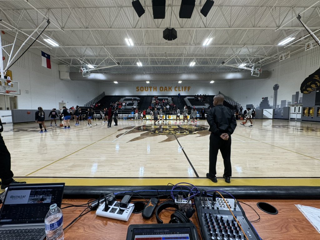 Thomas D. Lee (@mrthomasdlee) on Twitter photo Third straight year these two teams square off in the Bi-District round!
In 2022, @bowie_girls won 52-49.
Last year, <a href="/LADYCATS_BALL/">Lake Highlands Girls Basketball</a> won 55-47.
Round 3 is tonight! Join <a href="/Keith_Whitmire/">Keith Whitmire</a> and me for the call at 6:30pm on <a href="/Texan_Live/">Dave Campbell’s Texan Live - Texanlive.com</a>! Third straight year these two teams square off in the Bi-District round!
In 2022, @bowie_girls won 52-49.
Last year, <a href="/LADYCATS_BALL/">Lake Highlands Girls Basketball</a> won 55-47.
Round 3 is tonight! Join <a href="/Keith_Whitmire/">Keith Whitmire</a> and me for the call at 6:30pm on <a href="/Texan_Live/">Dave Campbell’s Texan Live - Texanlive.com</a>!