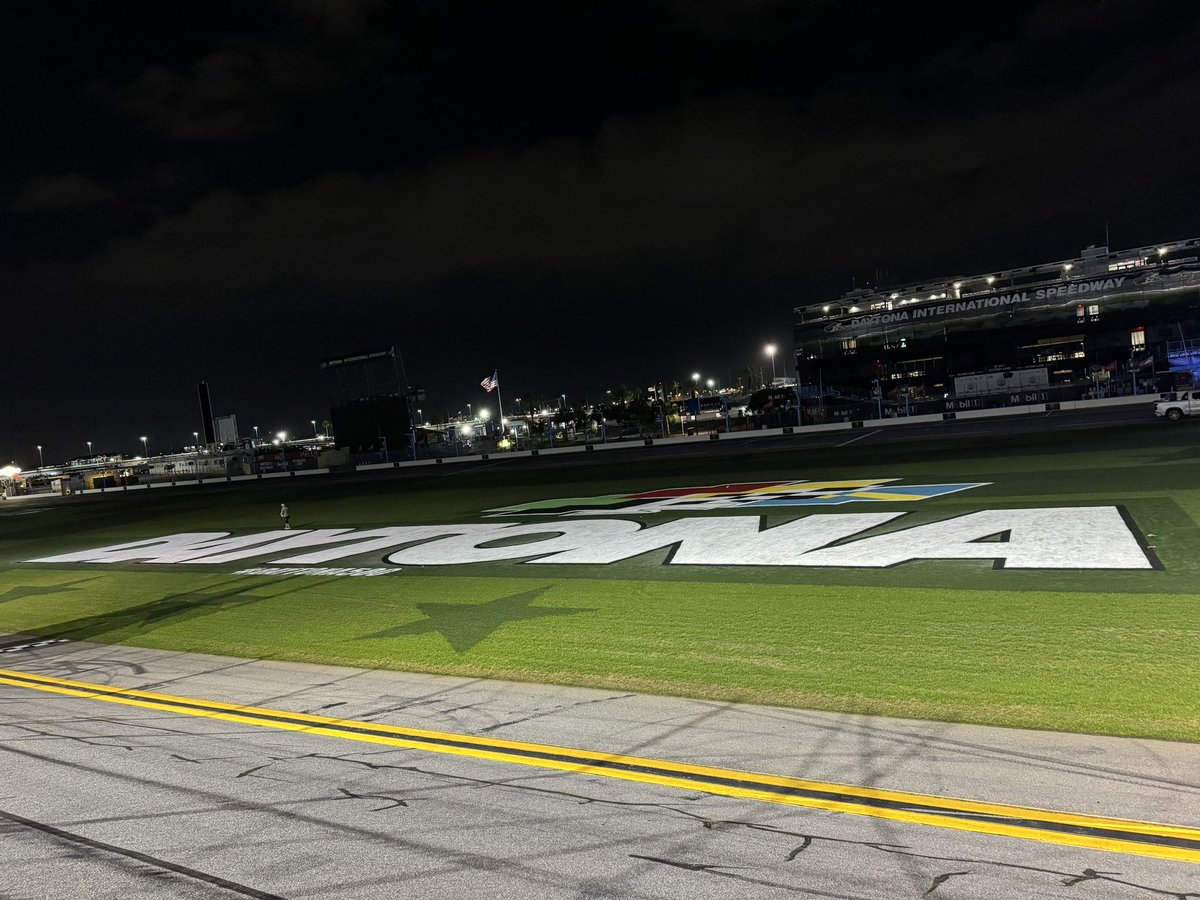 Looking good #DAYTONA500