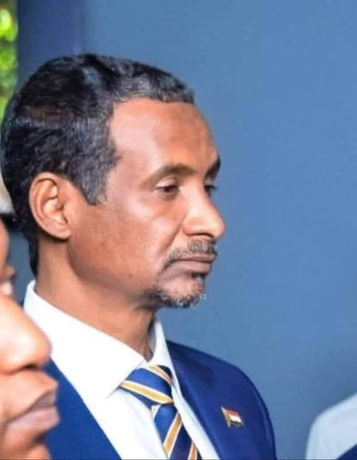 كسر الله ظهرك وسحب النور من عينيك لتري العالم كله اسود واخلع الله من قلبك الراحه والامان لتعيش بقيه عمرك خايف حائر لا يهدأ لك بال 
ان يزهق الله مالك وقوتك وصحتك, تذوق مرارة ما شعرت به ان تفقد اعزاءك واحد تلو الاخر  ان تصبح جسد بلا روح تبقى هامد لا منك لا عليك اللهم آمين