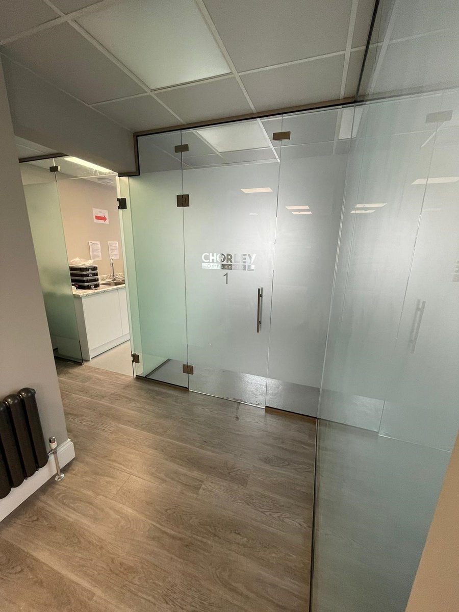 Cheadle Glass Systems tweet media