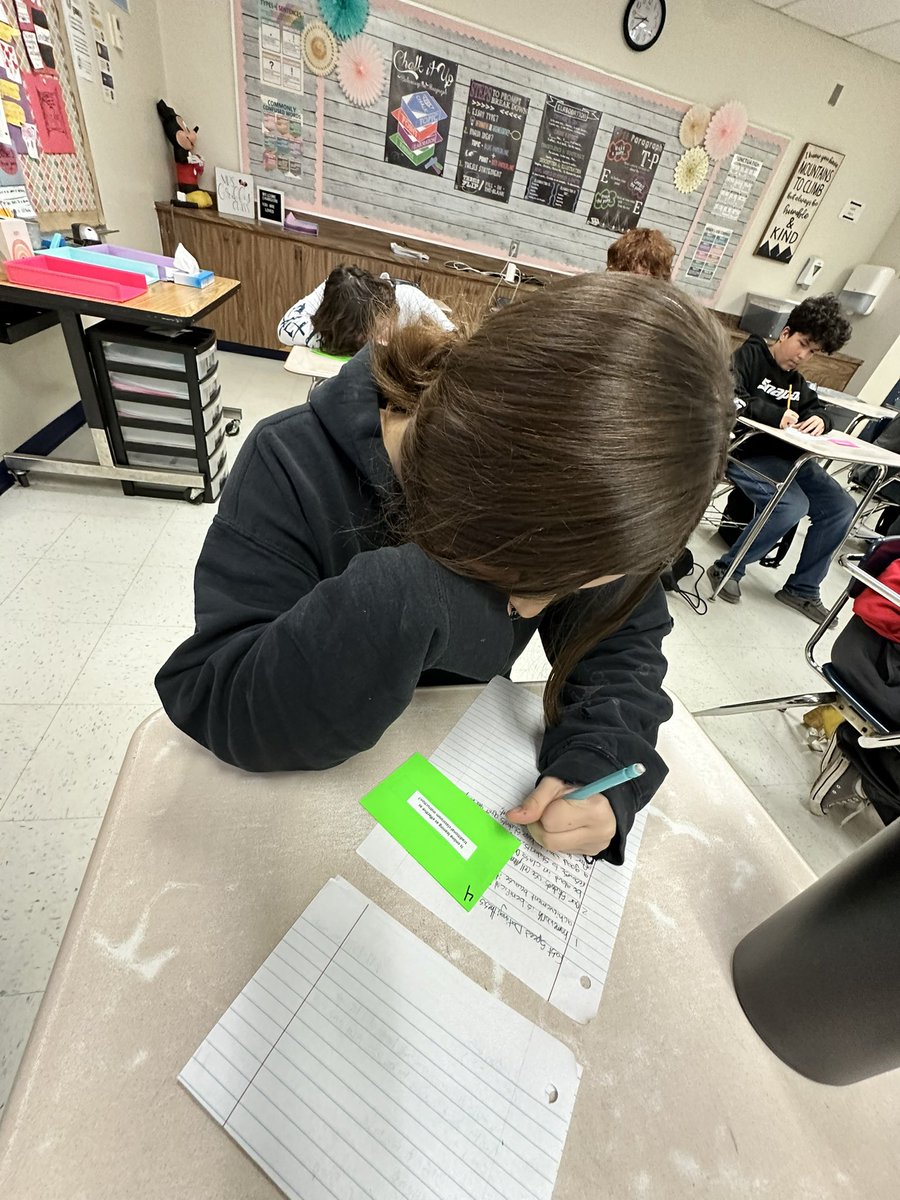My kiddos were focused and ready to write with our speed dating activity! Students were given different prompts and had to create their own thesis statements. These Chargers are #Charged4Success! #GoChargers ⚡️
