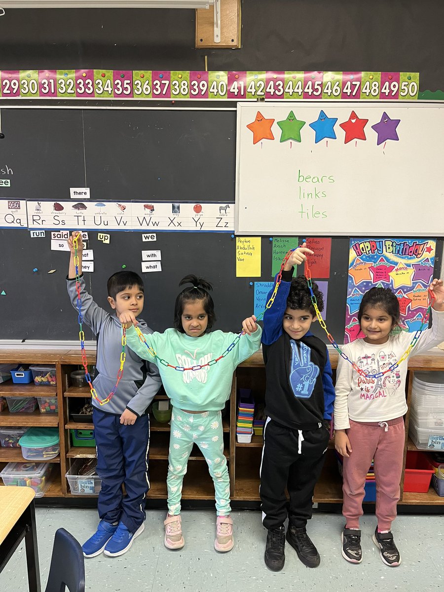 fggators1N's tweet photo. More 100th day fun…@MsAwender @Glade_Gators https://t.co/oZVtaulYgs