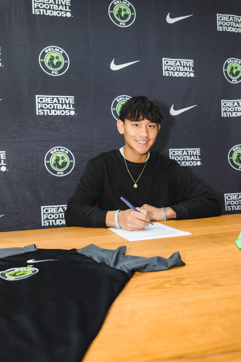 Warm welcome to the family Cory Torres💚🖤

Commemorating our recruits 🎉 

We are delighted to share that our Signing Night took place at the Fuego’s HQ’s, where our players, alongside their friends and family, came together to honor the athletes’ achievement.