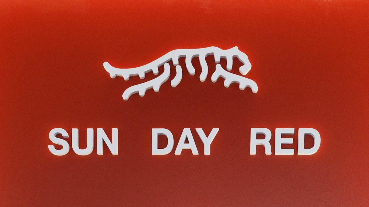 TWlegion's tweet photo. Tiger Woods and TaylorMade collaborate on a brand for the Big Cat. 

🔴 SUN DAY RED 🐅

📸: @GolfDigest https://t.co/FHhN7Sd319