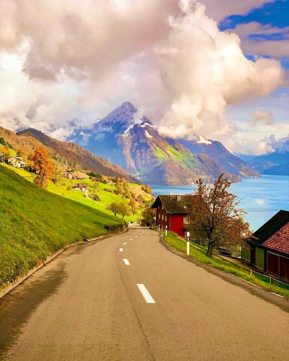 pa_pezz's tweet photo. Switzerland https://t.co/W8aITTkmKQ