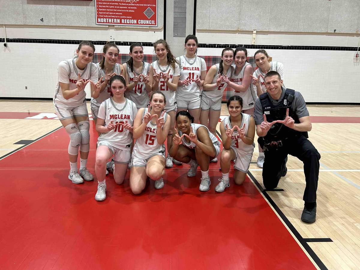 FairfaxCountyPD's tweet image. 🎉 MPO Davis celebrates a big win with the @mcleanhigh basketball squad and cheerleaders! Our #FCPD SROs work every day to make a positive impact in the lives of our students and communities.🙌🎊 #SchoolResourceOfficers