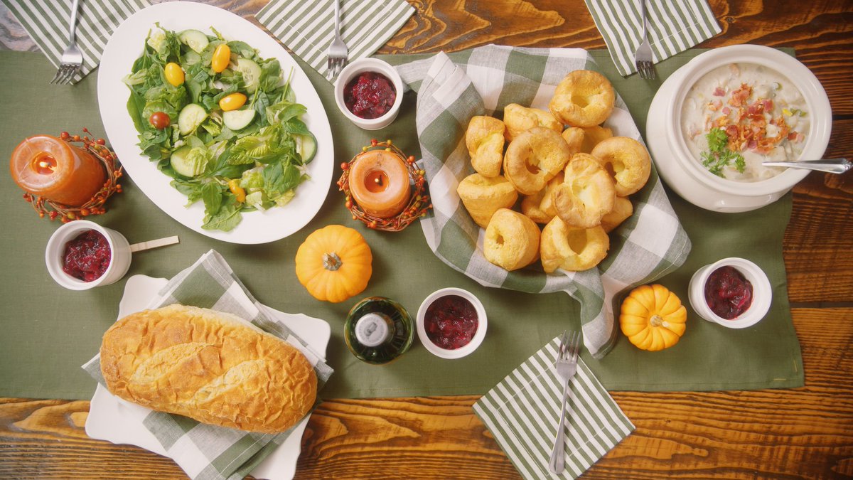 It's Thanksgiving tomorrow on Welcome to my Farm! Watch at 9am/noon/4pm on <a href="/CreateTVchannel/">Create TV</a> as I make an old-fashioned New England meal.  

And get recipes and other show info here--> 
fresheggsdaily.blog/p/welcome-to-m…