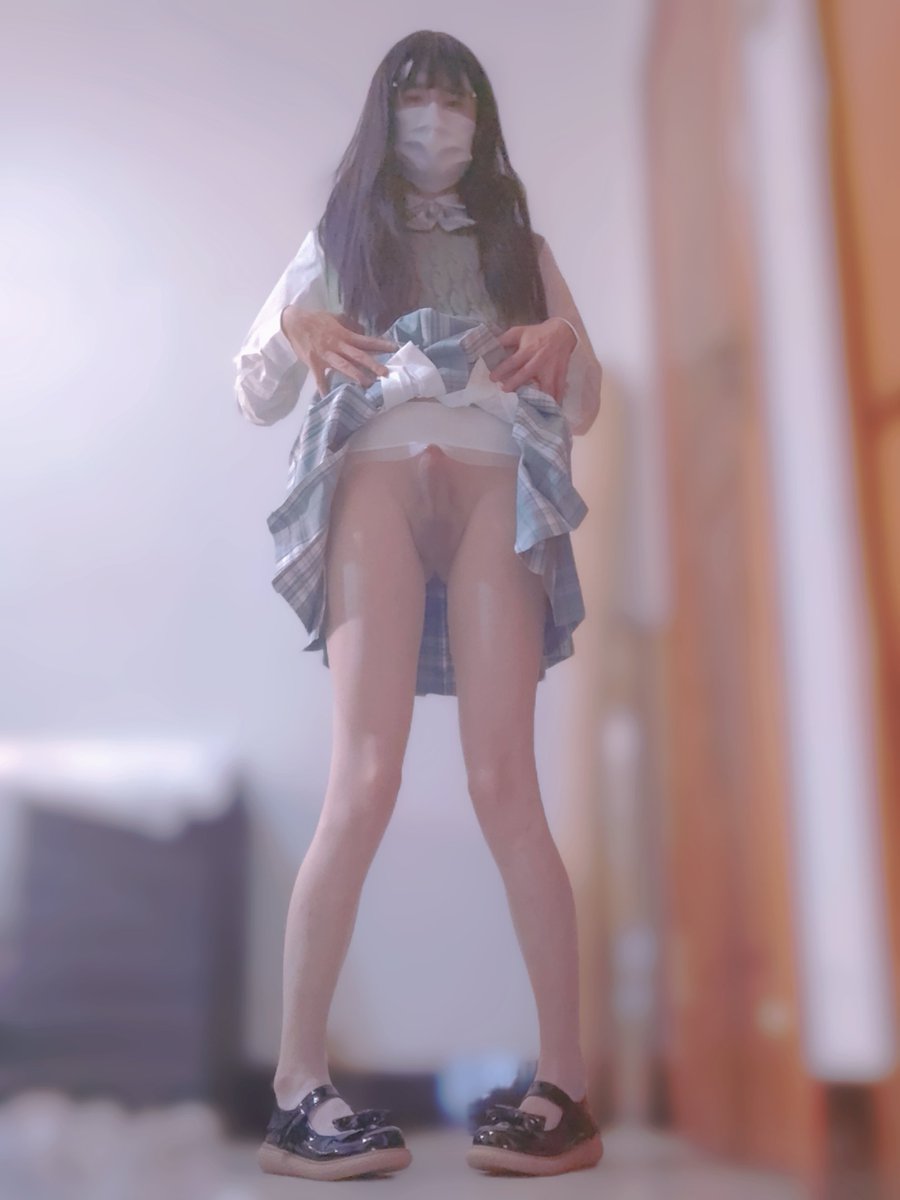 Baici_00's tweet photo. 不掀裙子，谁会知道其实是是男孩子(˃ ⌑ ˂ഃ ) https://t.co/IZkPitg8Ps