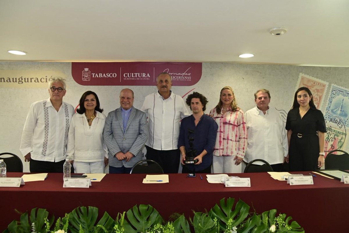 cmmerino's tweet photo. Inauguramos las Jornadas Pellicerianas "Encuentro de Poesía", en honor a Carlos Pellicer, quien con sus pensamientos profundos describió la belleza humana, cultural y natural de Tabasco; en esta edición 2024 participarán poetas reconocidos que compartirán experiencias. https://t.co/yBHM63JIJh