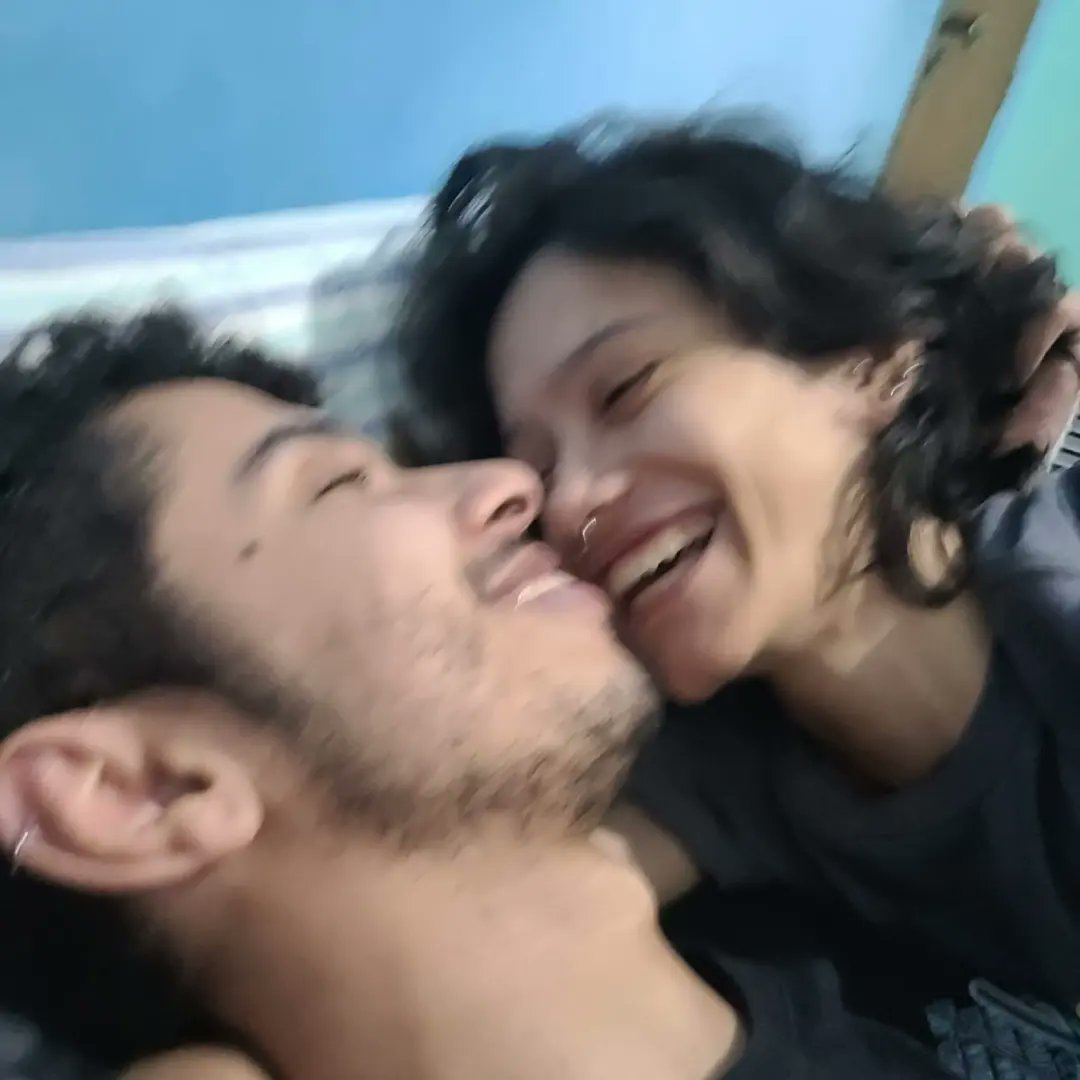 Alessa andrógina futurista tweet media