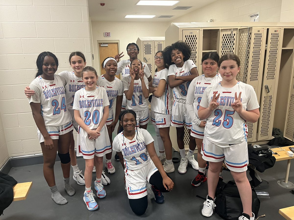 Beth Robison tweet media