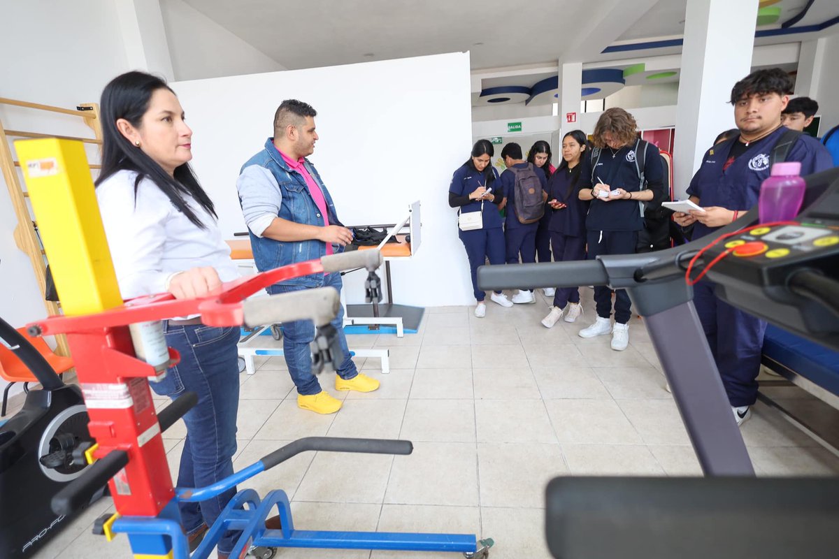 YadiraRMora's tweet photo. para conocer sus servicios y obtener una perspectiva práctica sobre la rehabilitación infantil. 👩🎓🏥
#DIF
#CRIU
#YadiraRamírezMora
Presidenta Honoraria Sistema #DIF Uruapan.
https://t.co/zfAvrgPrAk
@GobiernoUruapan https://t.co/uoZw5yP3wO