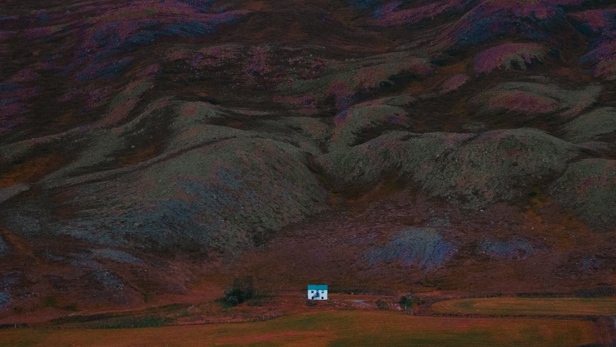jencaywood's tweet photo. vaporwave https://t.co/etPnHl72v6