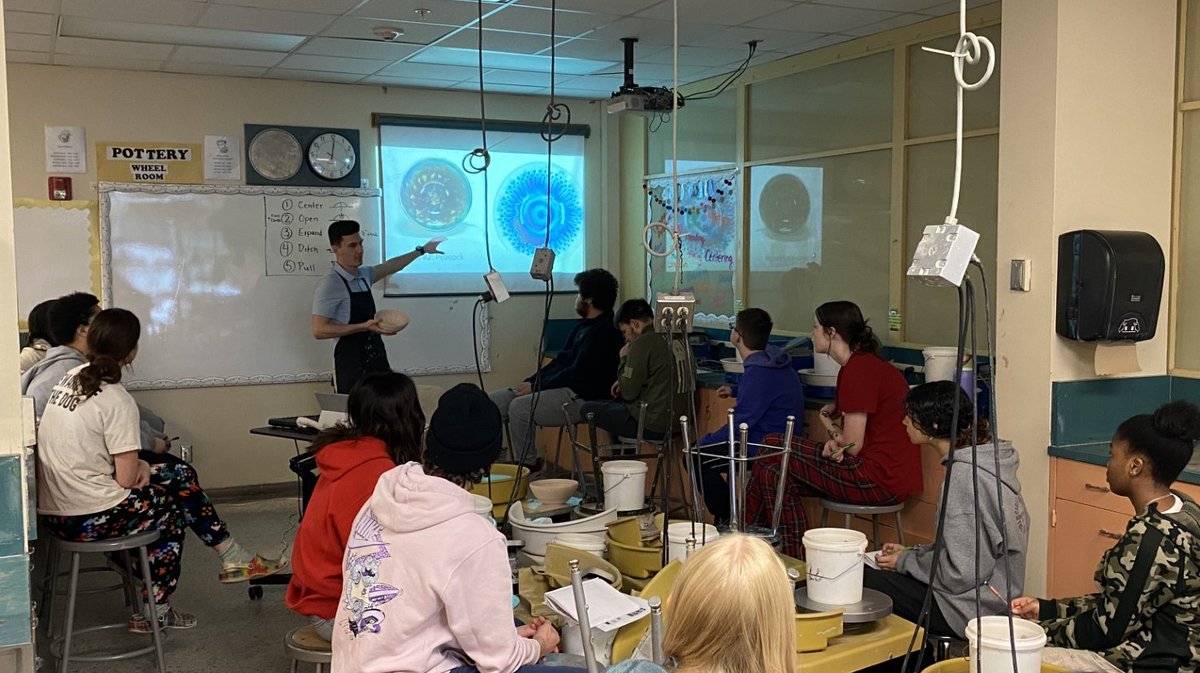 Burke High is the host of 11 student teachers gaining valuable teaching experiences this semester. We are happy to provide this opportunity. Mr. Buckholtz is doing a great job with our Pottery 4 students as he prepares students for an upcoming project. #WeAreBurke 🖤💛