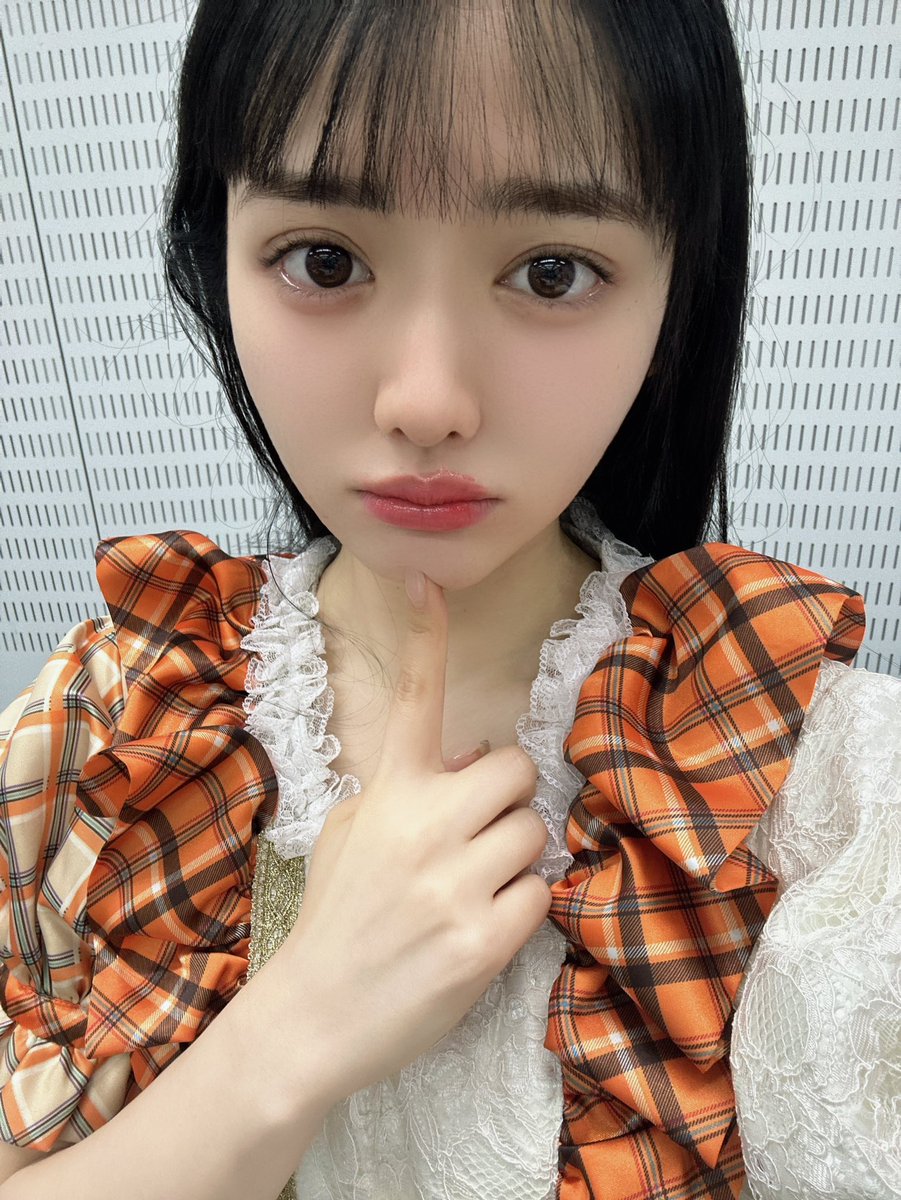 こないだ鏡見ずにリップ塗ったら とんでもなくオーバーリップしてた