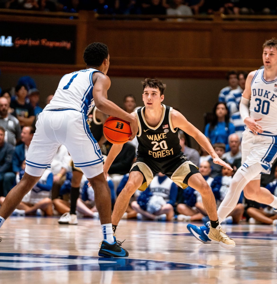 ⁦@5parker5⁩ playing Huge at Duke tonight 🔥 🏀 ⁦@BixbyBasketball⁩ #918