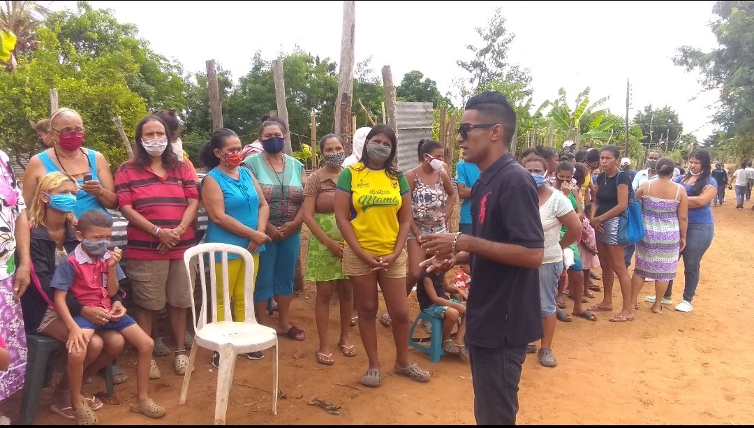 EmirGonzlez4's tweet photo. Al pueblo hay que hablarle con amor, hay que oírlo con paciencia y atenderlo con diligencia.
¡Nuestra gente es noble y buena a pesar de las circunstancias!
Ellos con el simple gesto de ser visitados, valoran profundamente esa acción.

#Barrio #NuevaEsparta #Valores #Cine #Pueblo https://t.co/bkOrIdn2Vn