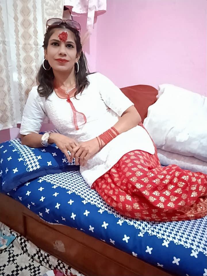 prapti_Kanchhu's tweet photo. दाह्रा किट्दैमा,आँखा तर्दैमा र पाखुरी बजार्दैमा "रिस" हुँदैन,
म्यासेज box मा गएर "miss you" लेख्दैमा "miss" हुँदैन!
चुम्बन हुनलाई त emotions सँगै feelings चाहिन्छ केटा हो,
ओठले ओठ, गाला, निधार र घाँटी छुँदैमा "kiss" 😘 हुँदैन !!
❤️🙏
#kiss_day
#13th_feb https://t.co/iKmjdBbHdw