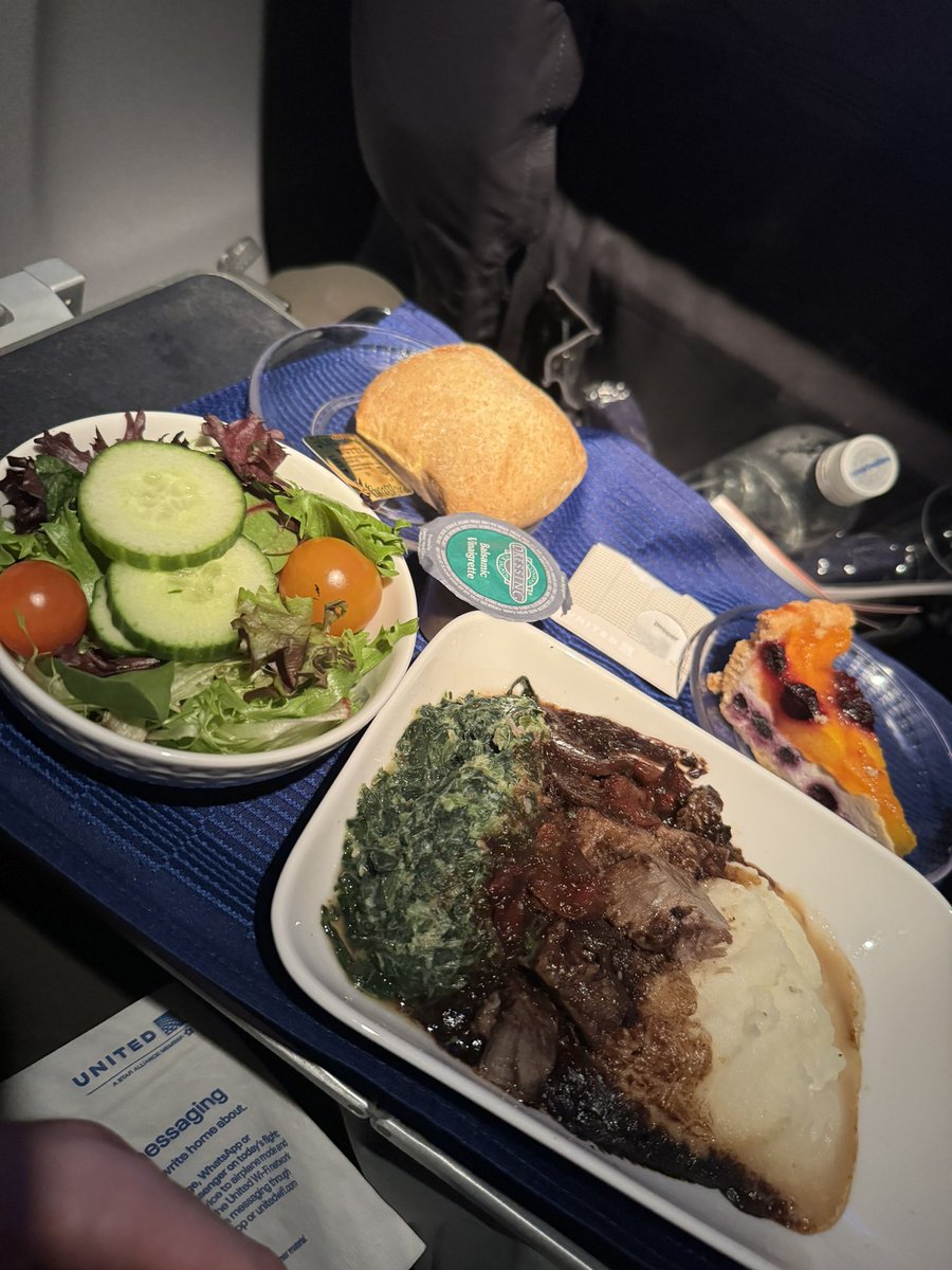 GaelenBet's tweet photo. #wheelsUpCapper back to Columbus, this United Jet is a bit tired, but enjoying the mainline service into CMH
Look forward to getting back into regular video content with my routine resuming. It’s time for the Nuggets to wake tf up 🫡 https://t.co/vRlOFHVMGd