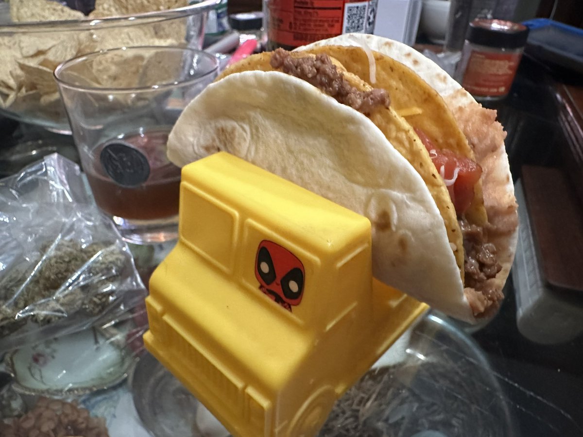 AceSpaceCat's tweet photo. #taco on a #Deadpool #tacotray for the #SuperBowl  and just saw the #Deadpool3 / #DeadpoolAndWolverine trailer!! LFG!!! https://t.co/9QFafdM8NO
