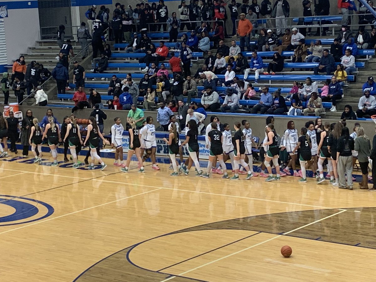 SLC girls wins tonight over North Crowley, very impressive team win for the Lady dragons 🫡💯🐉 #TheDub #txhsgbb