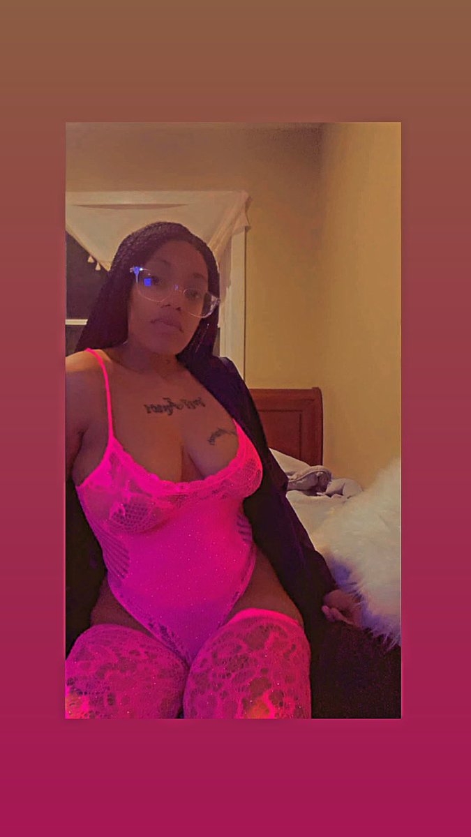 HighOclock420's tweet photo. Talk w| Tommie Gee
Live on Twitter Space this Sunday 7pm. Tune TF in.
Confessions of a freaky call girl😈😘
🍃⏰🎙️
#HighOclockRadio #FluffyThaDon https://t.co/obvho7IG3Q