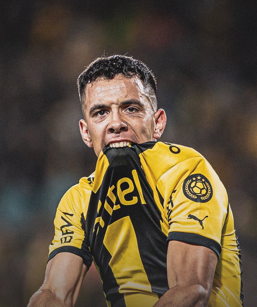 #JugadorDelPartido: Leo Fernández se despachó con 3 goles y demuestra ser distinto en el fútbol uruguayo. Jerarquía y calidad garantizada, tiene todo para brillar en Peñarol.