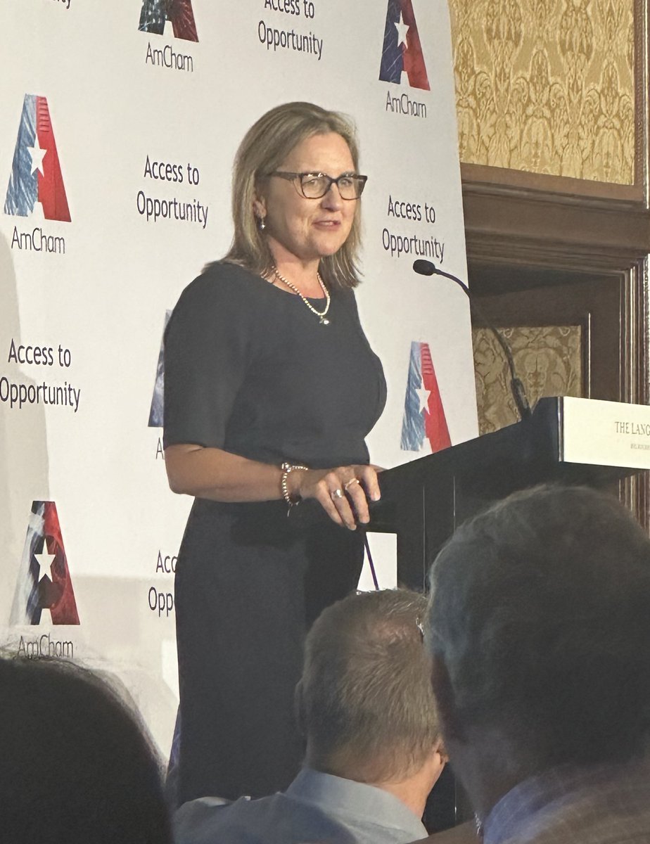 Continuing this week’s ’festival of American culture’ with <a href="/JacintaAllanMP/">Jacinta Allan</a> <a href="/amchamaustralia/">AmCham</a>. Thanks to <a href="/MonashUni/">Monash University</a> and Hope and Glory executive