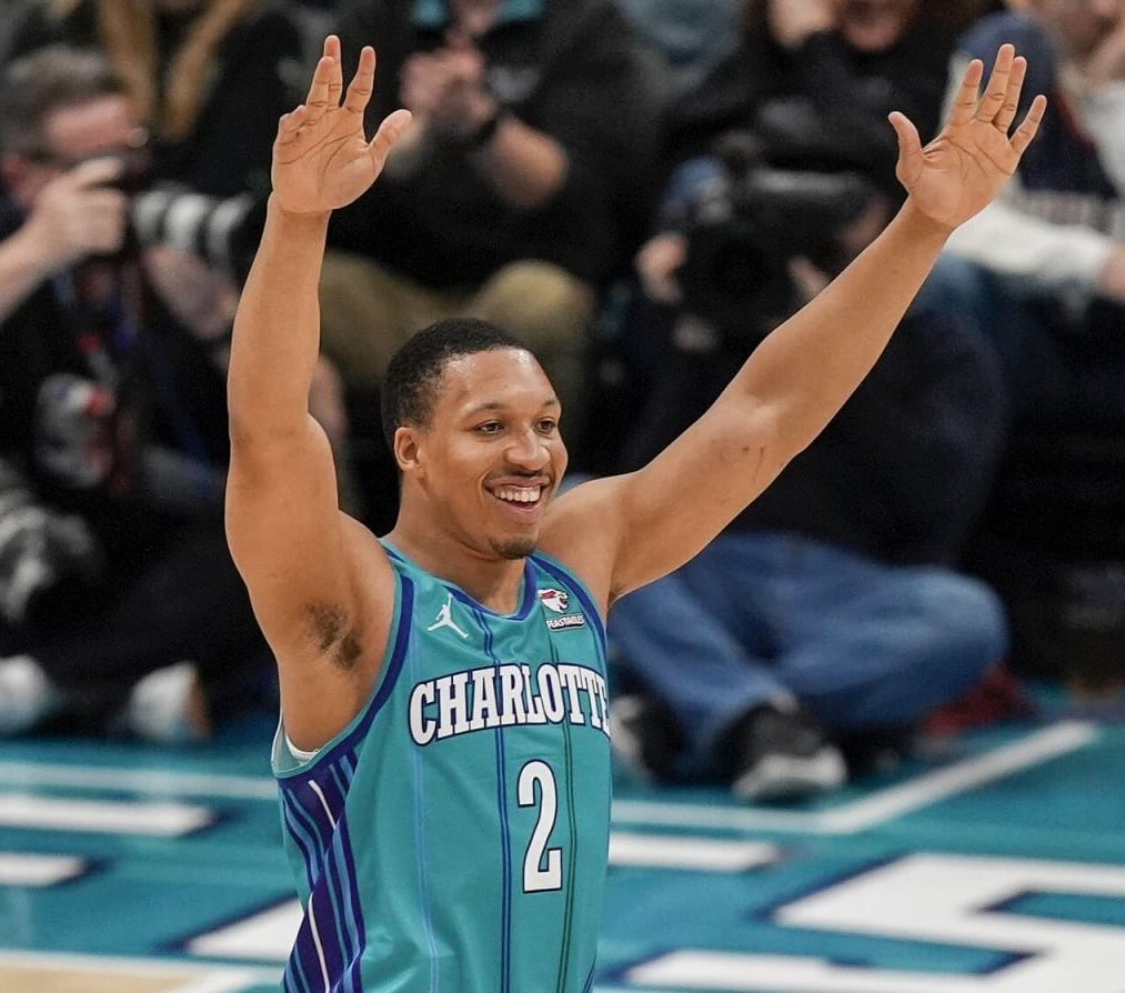 CrownClubCLT's tweet image. NEW LOOK HORNETS WIN BACK TO BACK GAMES!!