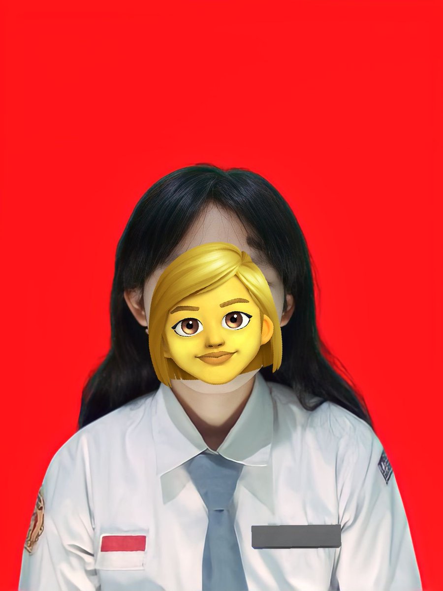 annyeongzzy's tweet photo. GUYSSS kalp fotonya gini bleh gaksih??? ini foto pake hp sendiri trus kamera depan karena kalo pake kamera belakang gak simetris gt😭 ni keliatan telinga dikit sama ITU PONIKU DIPINGGIRIN GT BISA KANN????😭😭😭 ni gak melanggar rules foto akun snpmb kann????? https://t.co/vg5504zkgH