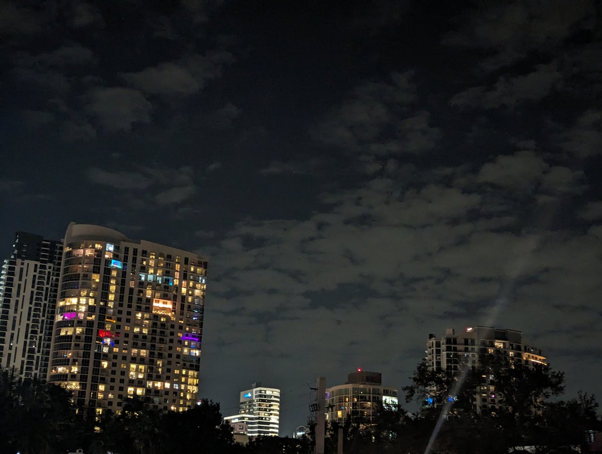 lijitx's tweet image. I wouldn&apos;t live anywhere else. It&apos;s beautiful here all the time. South Florida is amazing. Feeling blessed. New music coming soon. Stay safe ya all.