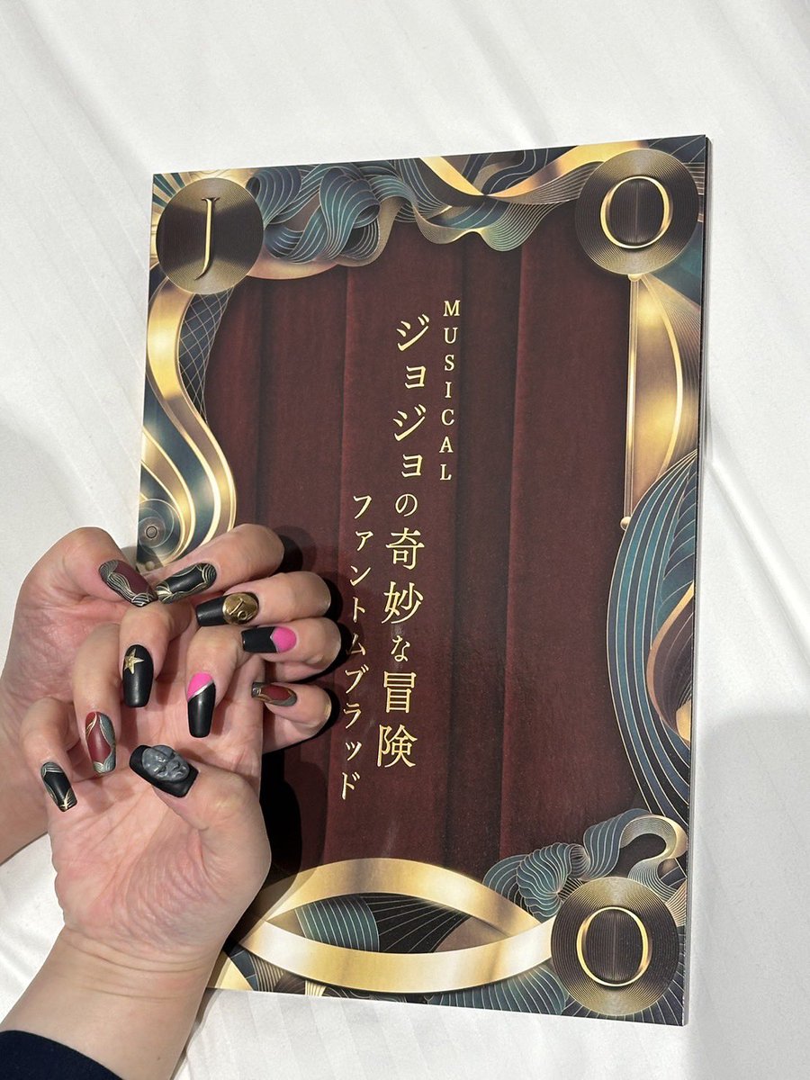 junkmag's tweet photo. 東京に向かう前日に夜中までかかって頑張ったジョジョミュネイル
まさかの初日公演になってしまったけど、無事に見ることが出来て本当によかった。

ミュージカル初めての参加でこんなすごいの見せてもらえてありがたいです。
#ジョジョミュージカル 
#ジョジョネイル https://t.co/kxhzeEYBKg
